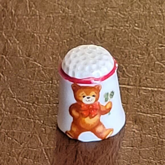 Vintage Reutter Stamped Germany Thimble Porcelain Teddy Bear - Picture 2 of 11